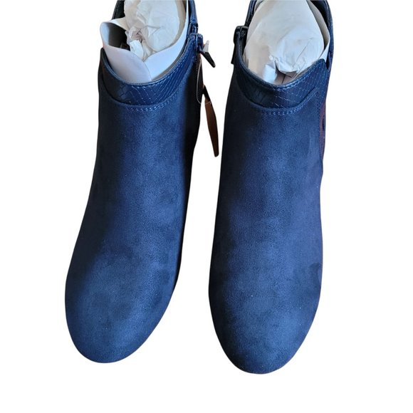 Croft and Barrow Navy Blue Suede Wedge Ankle Bootie Ortholite 8W JJ925 - Picture 4 of 7